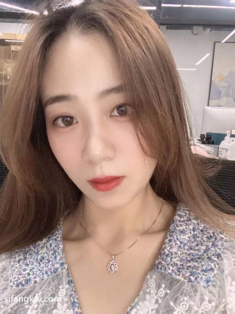dsha_12's tweet photo. 💋素人反差生活照:第5期

👇劲爆内容，发布评论区 https://t.co/Vyfr3F5x4a