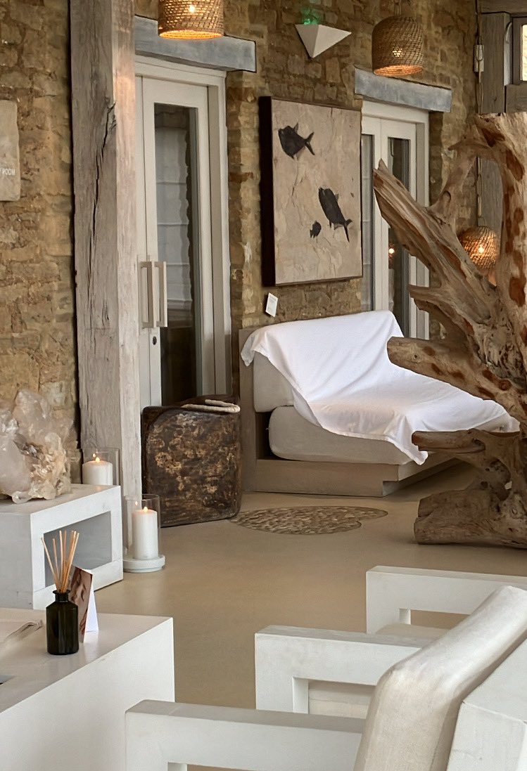 Claire Louise (@clairelouiseh) on Twitter photo Relaxing Decor. #relax #R&R #offwhites #interiors #bark #linens #tranquility #MindfulLiving #interiordecor #candles Relaxing Decor. #relax #R&R #offwhites #interiors #bark #linens #tranquility #MindfulLiving #interiordecor #candles