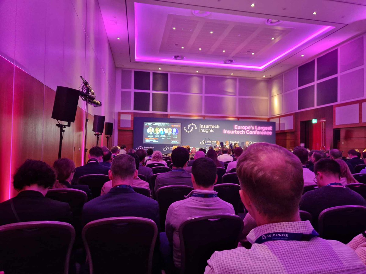 Recently at #Insurtech Insights Europe: Discussions on #AI 's transformative power in insurance were 🔥.
🎯 Key insight from Martin Thormählen, CTO of Munich Re: 'Success with downstream data hinges on data accuracy.'
💬Reach out to fortify your data foundation!