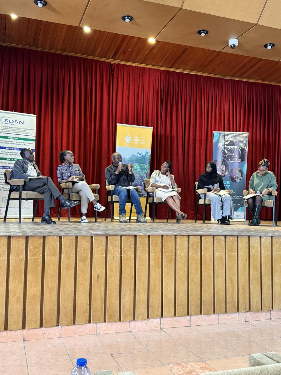 Some successful carbon projects highlighted yesterday at the Carbon Markets Clinic jointly convened by @WRIafrica, @kenyasdsn, Nairobi Climate Network, @AspenAfrica & @ClimateActAfric include The International Small Group & Tree Planting Program in Meru 2/7