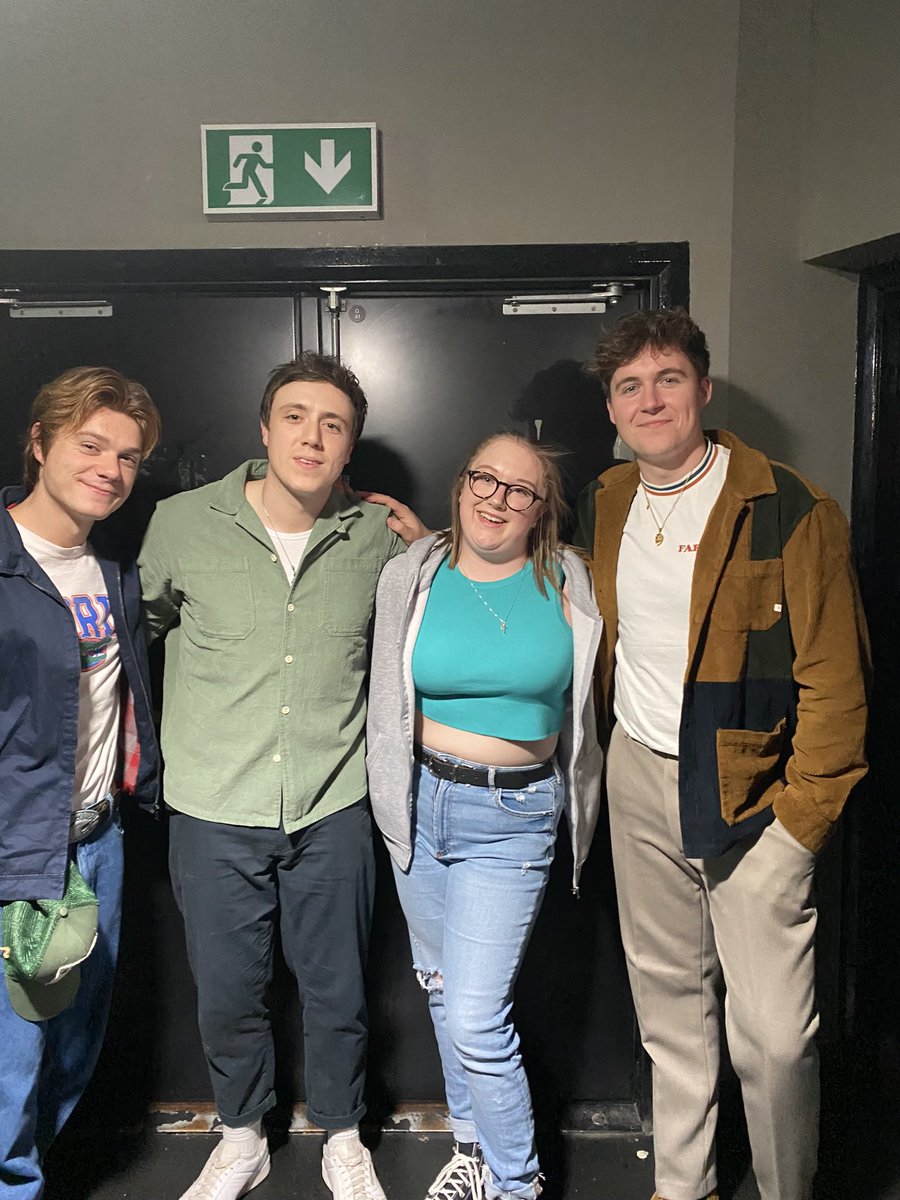 Amy 🩷💜💚 tweet media