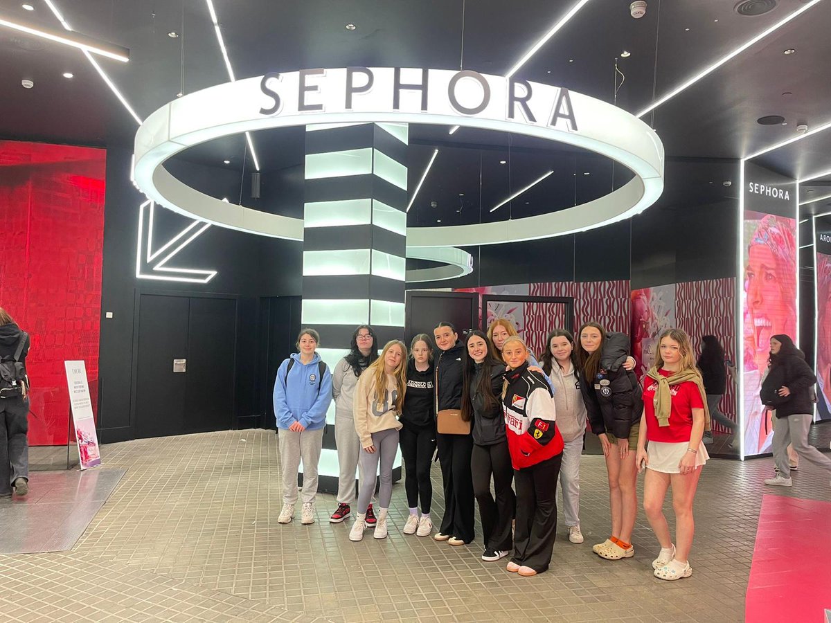 CynffigComp_'s tweet photo. A busy day in the bustling city! The traditional McDonald’s followed by the La Boquería market- full of typical Spanish tapas. Bit of shopping on the Ramblas, followed by a special visit to the Sagrada Familia. Now back to the hotel for tapas and a bit https://t.co/csE79VztfZ