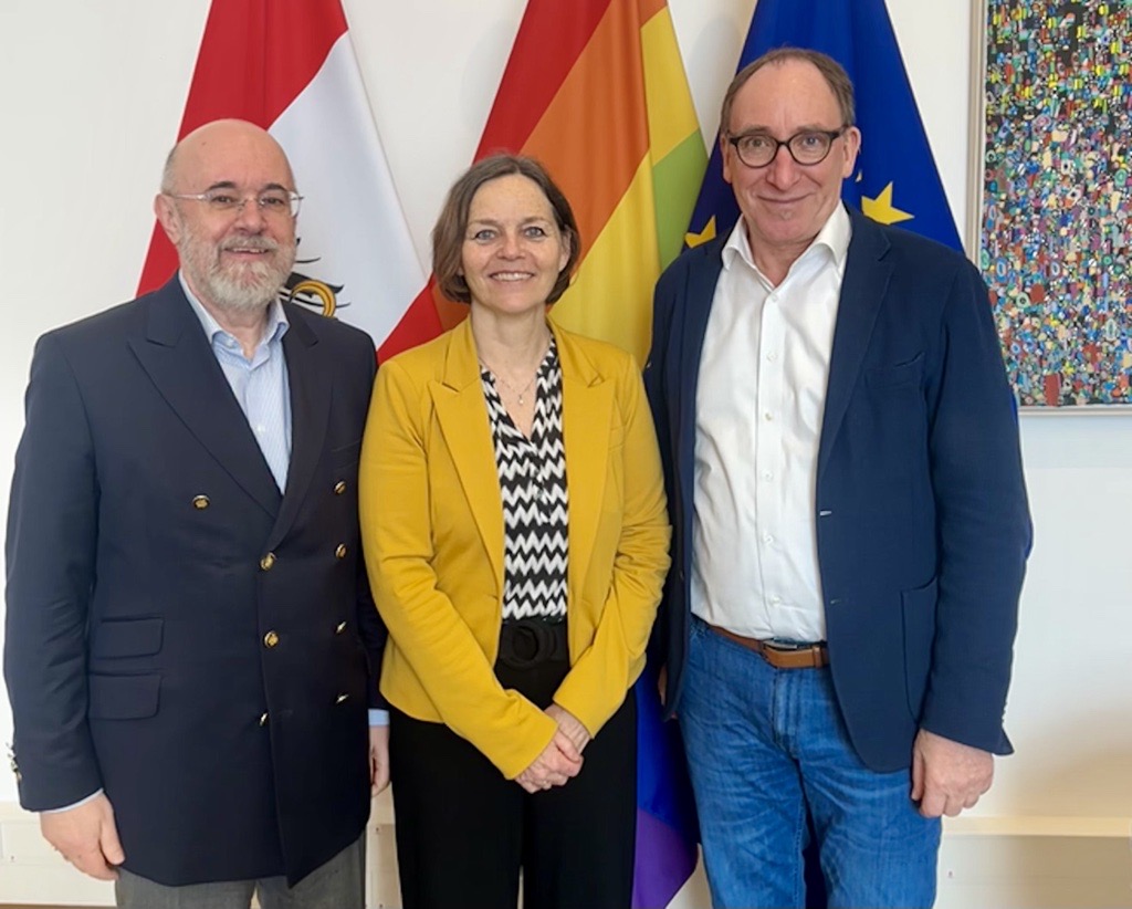 Last week, our President Clemens Auer & Secretary General @DorliKahr met Minister @johannes_rauch to discuss #EHFG2024. As always, we're proud to have @bmsgpk as co-organiser. Join us from 🗓️ 24-27 Sept to explore the complex interplay of democracy, demographics & digitalisation!