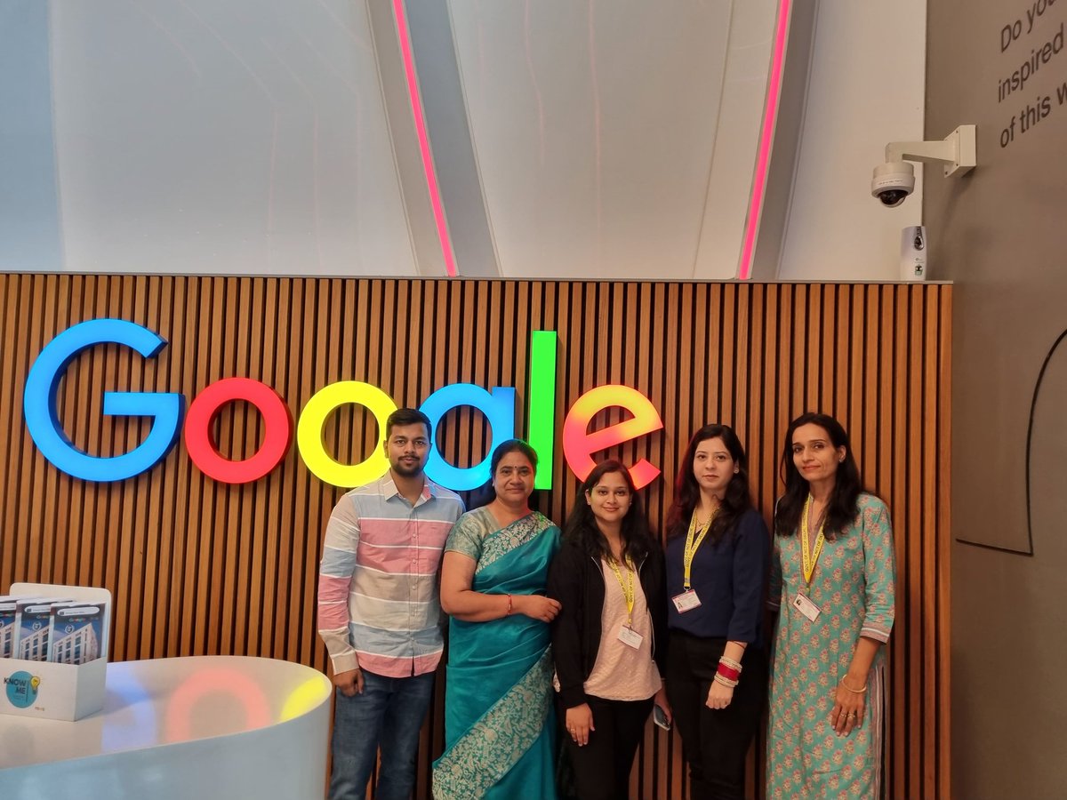 uma_kapur's tweet image. Just wrapped up an insightful workshop at @Google on becoming super searchersborganised by @mahattattva ! 💡💻 Unpacked advanced techniques for navigating the vast expanse of information online. Ready to optimize my search game! #GoogleWorkshop #SuperSearchers #DigitalSkills