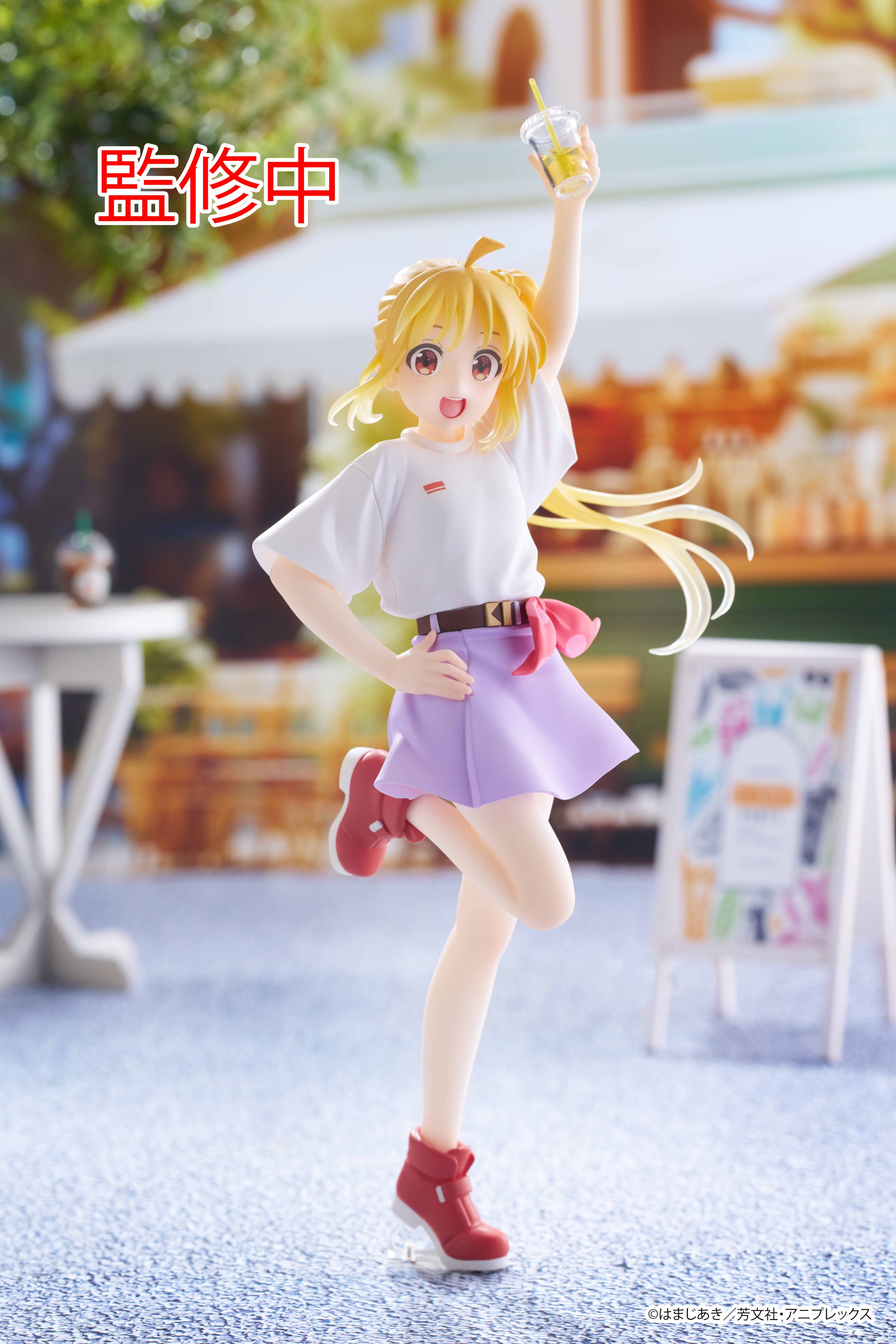 アニメ「ぼっち・さ・ろっく！」よりオリジナルルームウェア姿の