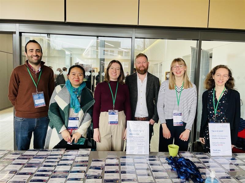 Faraday Institution (@faradayinst) on Twitter photo 🎉 Kicking off the #ECR2024 Conference! We're excited for the next two jam-packed days at <a href="/UniOfWarwick/">University of Warwick</a> focusing on career pathways in the battery sector.
🔋 220+ delegates
🔋 53 ECR speakers
🔋 21 posters presenters
🔋 6 workshops
🔋 42 different organisations 🎉 Kicking off the #ECR2024 Conference! We're excited for the next two jam-packed days at <a href="/UniOfWarwick/">University of Warwick</a> focusing on career pathways in the battery sector.
🔋 220+ delegates
🔋 53 ECR speakers
🔋 21 posters presenters
🔋 6 workshops
🔋 42 different organisations