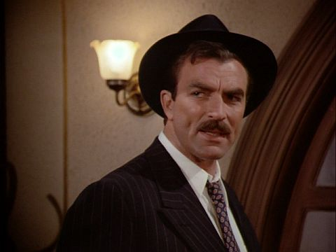 RodneyMarshall1's tweet photo. The left-field Magnum PI wasn't averse to the odd time-travel episode with Thomas finding himself in a noirish 1930s or 40s in a number of stories. Murder by Night was broadcast mostly in b/w, although disappointingly the DVD version is mostly in colour. #TuesdayTimeTravel https://t.co/fdFMvmnmuB