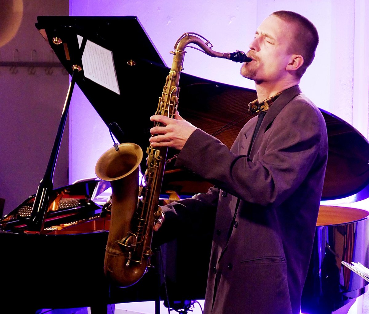 JazzClubMinden's tweet photo. Kleine Fotonachlese (1) von unserem #YoungJazzAhead-Doublefeature am vergangenen Samstag, hier #MTJQ mit #AlexWill (b), #NikoZeidler (s), #JohannesKoch (d) und #KennethBerkel (p). Fotos: Frank Thamm https://t.co/2OCYbN505Q