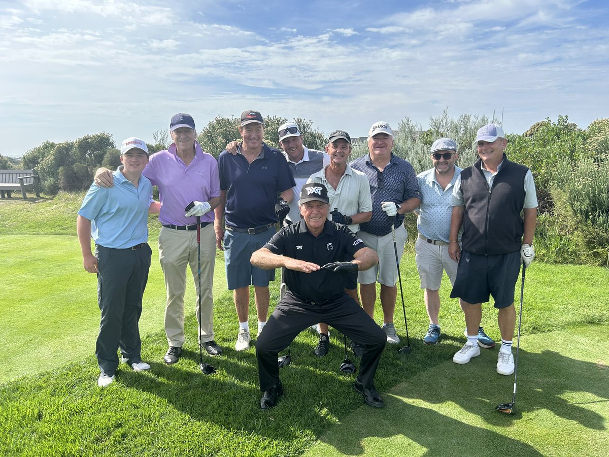 My friend GP had a great day with friends <a href="/StFrancisLinks/">St Francis Links</a> <a href="/garyplayer/">GARY PLAYER</a> #Legend