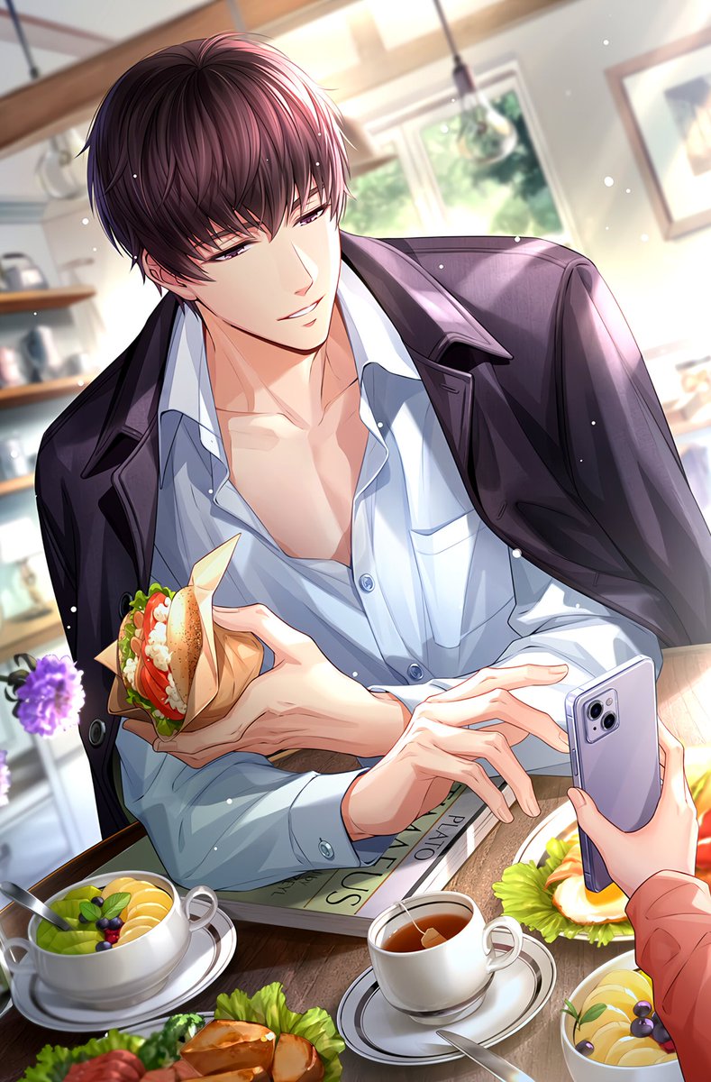 DailyLucien's tweet photo. Lucien gazes at His Butterfly, the purple serenity in his eyes reveals emotions that words fail to capture. He's simply eating &amp; looking at phone,yet still looking breathtaking 🥹🦋💜 || Appreciation Tweet #423 ||

#Lucien #MLQC #许墨 #恋与制作人 #許墨 #戀與制作人 #シモン #恋プロ https://t.co/q6RaSxm4ac