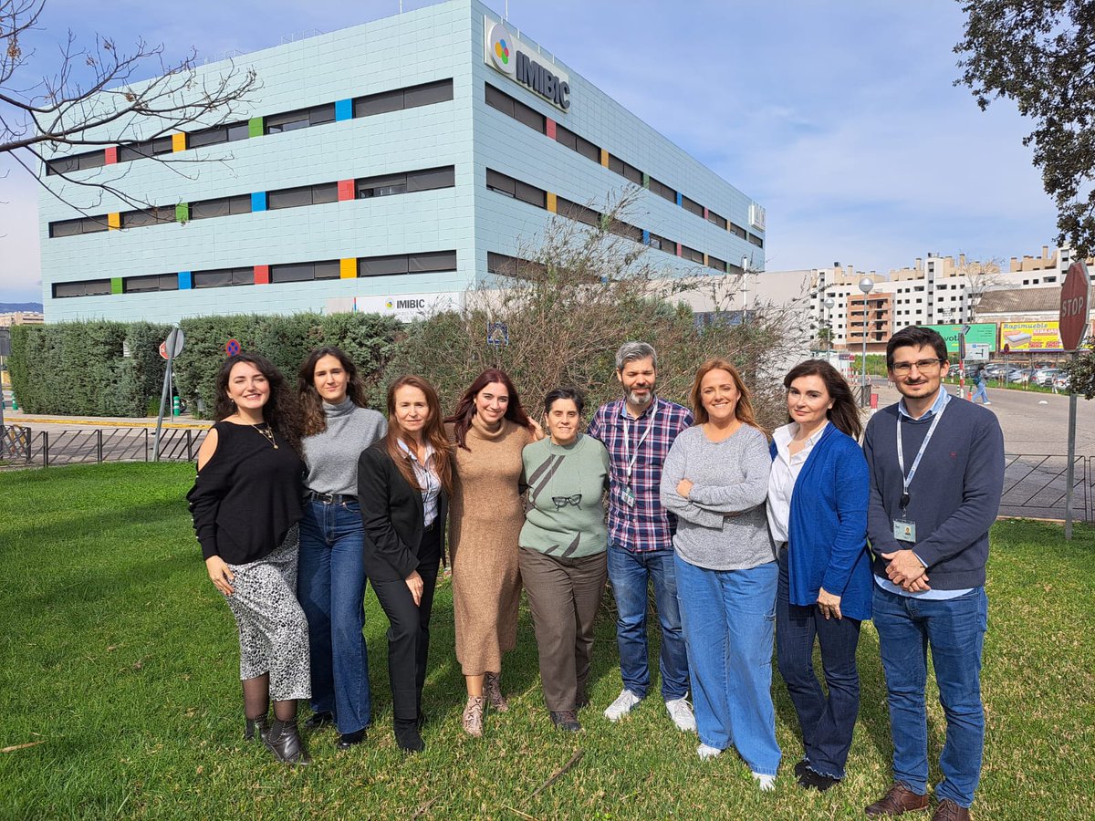 IMIBIC's tweet photo. 🧪🏥Un estudio de #investigación coordinado por 
@MuozAl1, @IMIBIC y @SaludAPCordoba, revela que l@s estudiantes cordobes@s están sumidos en un déficit de sueño

El estudio trata de concienciar de la necesidad del descanso para gozar de buena #salud 

📰👉https://t.co/kSlUzv0XZZ https://t.co/IphRI6fq3m