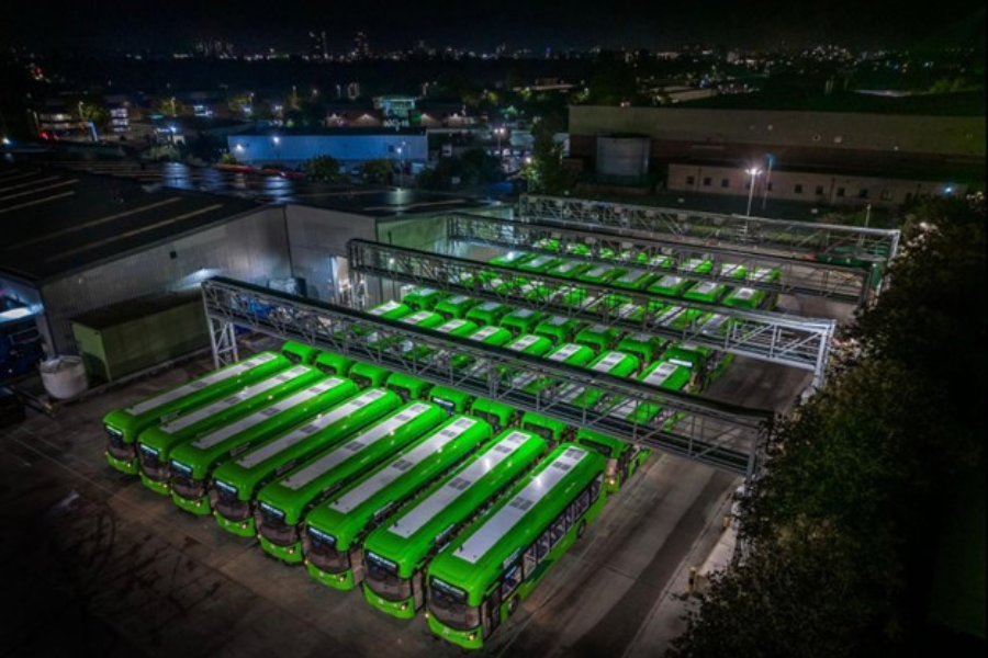 🚌🔋 One of our Employer Champions, @langley_ltd is playing a crucial role in the #electrification efforts of bus depots contributing to achieve the ambitious goal of fully electrifying their bus fleet. 💡 Curious to learn more? ➡️ socenv.org.uk/resource/the-d…