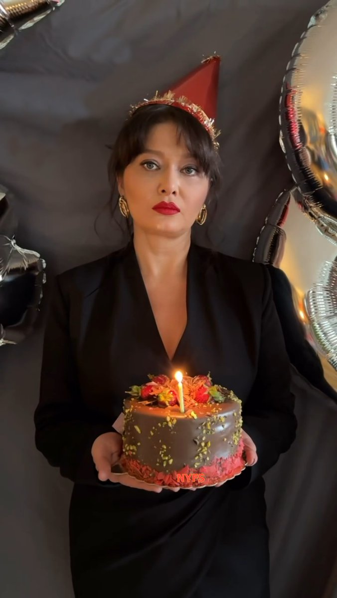 Doğum günün kutlu olsun Nurgül. 🥳🥰🌹🎉
Happy Birthday, Nurgül!
instagram.com/stories/nurgul…