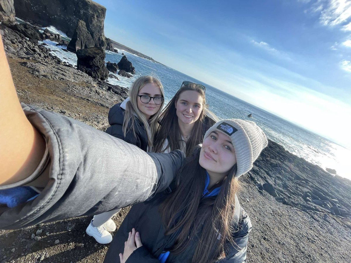 Miss Girvin tweet media