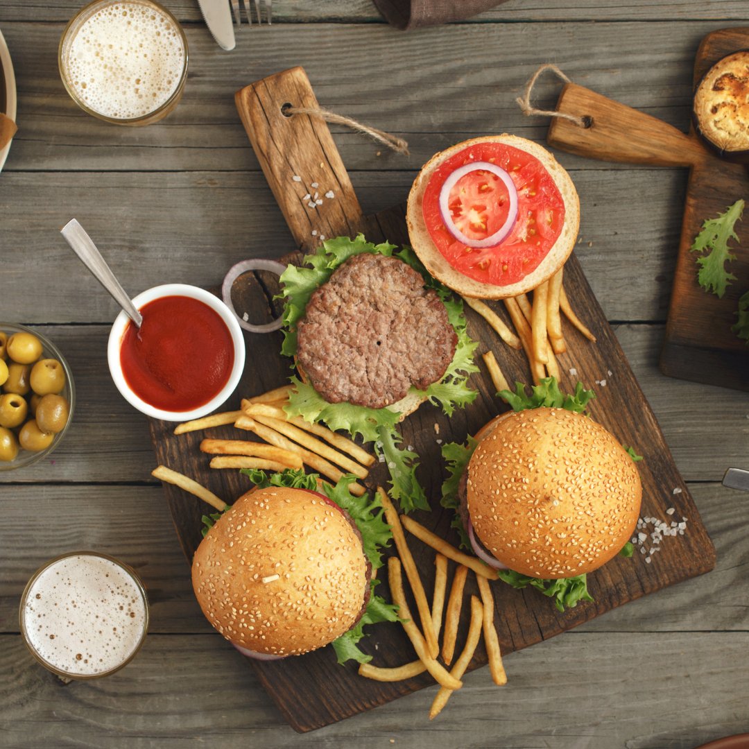 Whats on the menu tonight? 🍔 ❤️ ✨

#food #burger #burgertime #burgers #burgerlove #lionskingdom #digin