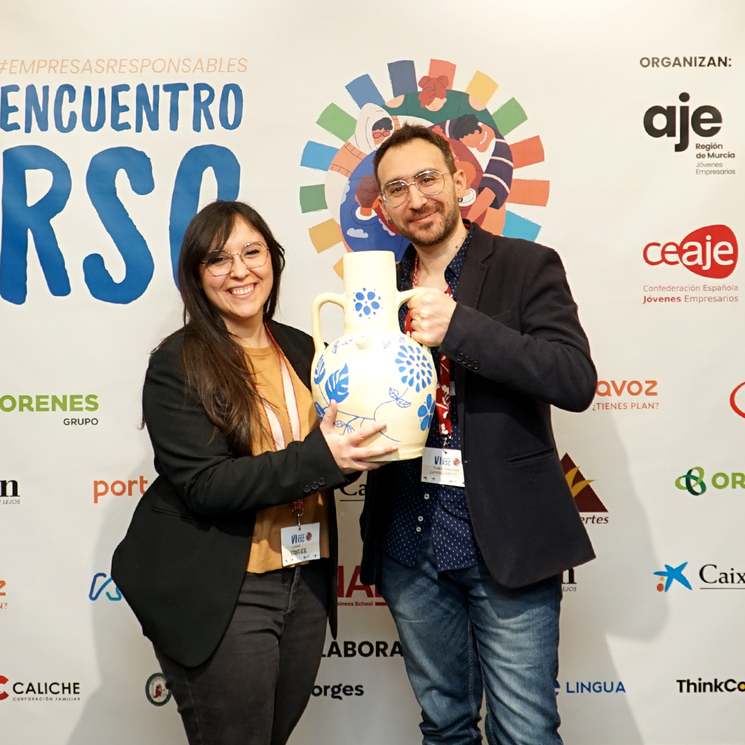 PubliciZapp's tweet photo. 📢 ZappPublicidad presente en el VI Encuentro RSC #EmpresasResponsables en Murcia 🌱. Inspirados por líderes y expertos comprometidos con la #ResponsabilidadSocialCorporativa. Reafirmamos nuestro compromiso con la sostenibilidad y el cambio positivo. #RSC #Sostenibilidad👥🌍 https://t.co/b2aHv73XQ9