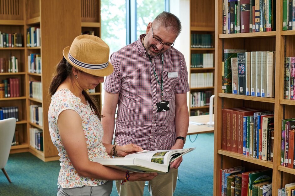 Our libraries at @RHSHarlowCarr and @RHSWisley will be open across the Easter holiday, so do pop in for books while you visit the garden and our teams will be happy to help with any enquiries you have.