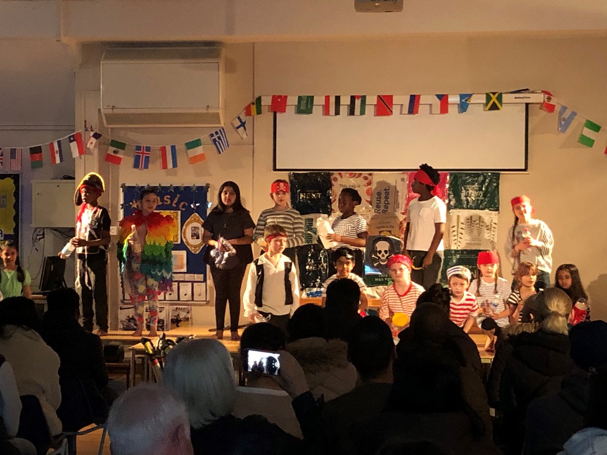 bearwoodprimary's tweet photo. Fabulous performance by our LKS2 children of their play Plastic Pirates. https://t.co/zRwC1jd0eh