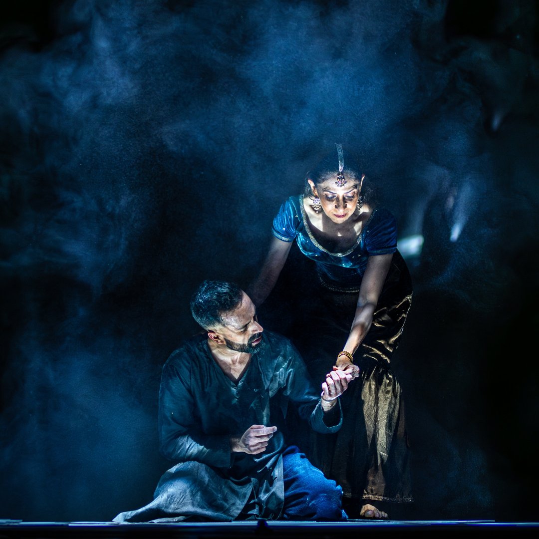 Mehek comes to Birmingham! 🤩 Aakash Odedra Company's Mehek, a captivating dance production, unveils an unspoken love story challenging norms. Catch it at @brumhippodrome on April 9, book your tickets here: birminghamhippodrome.com/calendar/mehek/. 📸: Angela Grabowska