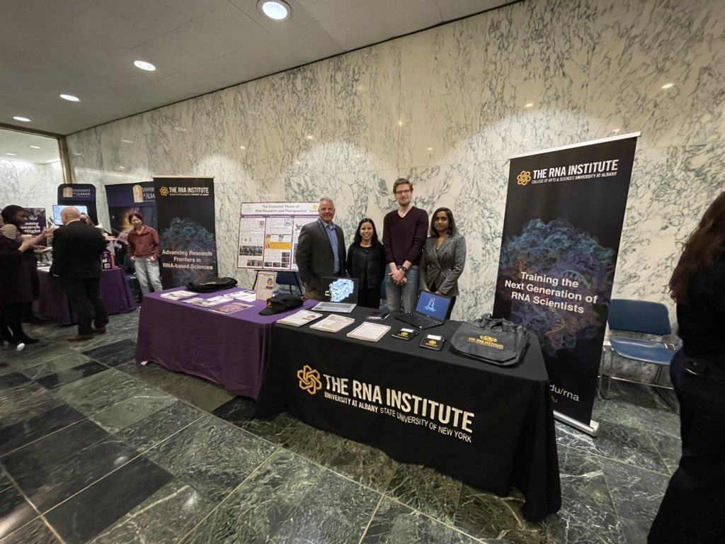 #RNAInstitute as part of the @ualbany Research Spotlight happening at NYS Legislative Office Building today.

#SUNYResearch #RNAInstitute