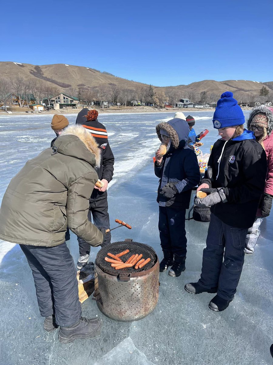 M.C. Knoll School tweet media