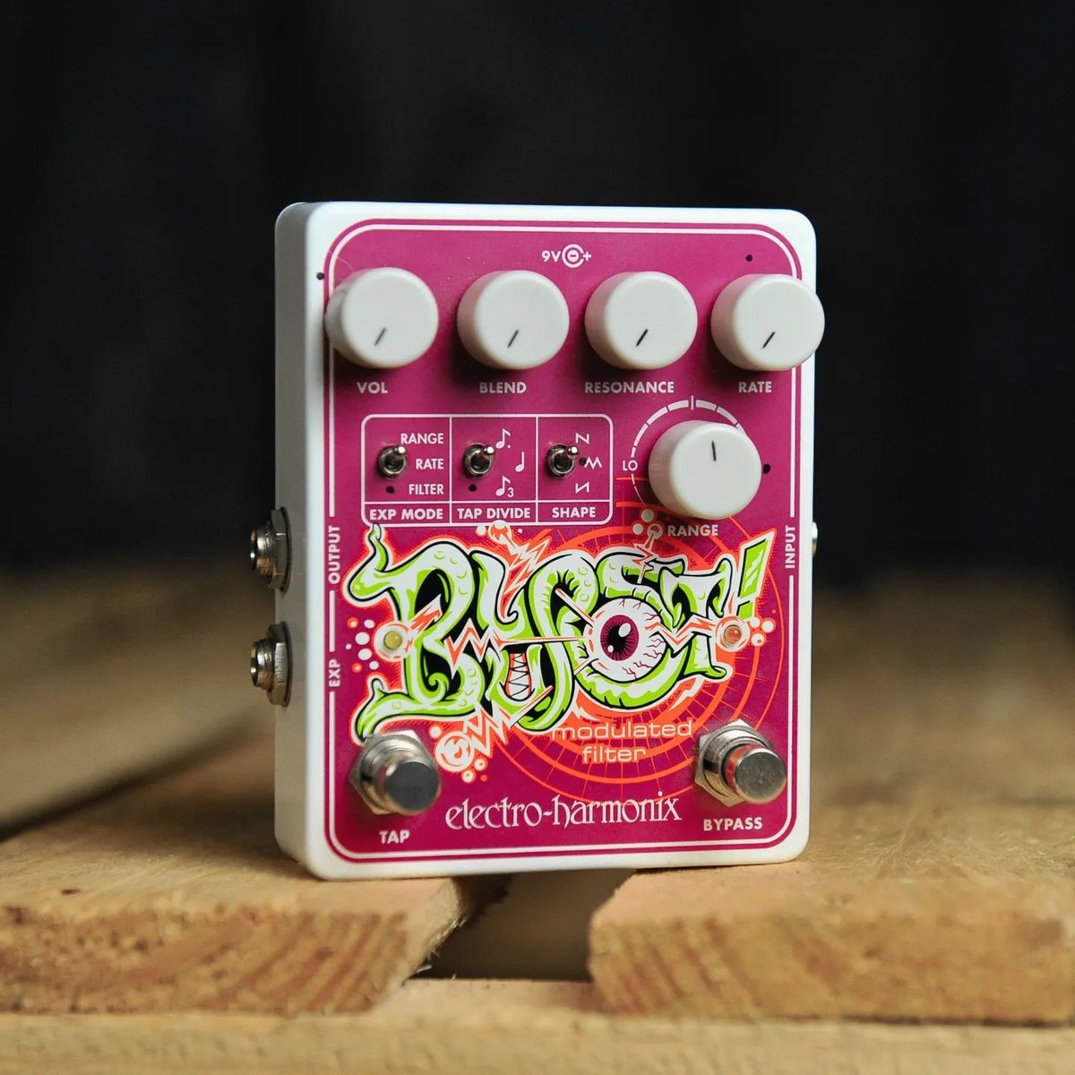 Let the EHX Blurst Modulated Filter morph and bend you tone to experience the Blurst of times! ehx.com/blurst 📷@theguitarfactory #ehx #guitarpedals #guitargear #guitareffects #electroharmonix