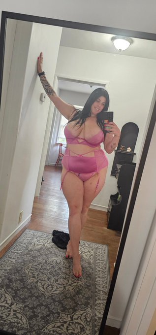 Watch 🖤Tang💦 The Facial Queen 🖤's leaked NSFW photo on TwXstars