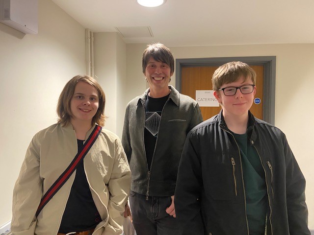JET Patron, @ProfBrianCox, recently hosted students from JET school, Hadley Learning Community in Telford, at his sell-out Horizons tour. Budding y11 physicists, Ronnie and Rocco, were delighted to meet Brian backstage where they quizzed him about their next steps at uni! 🚀🛰️