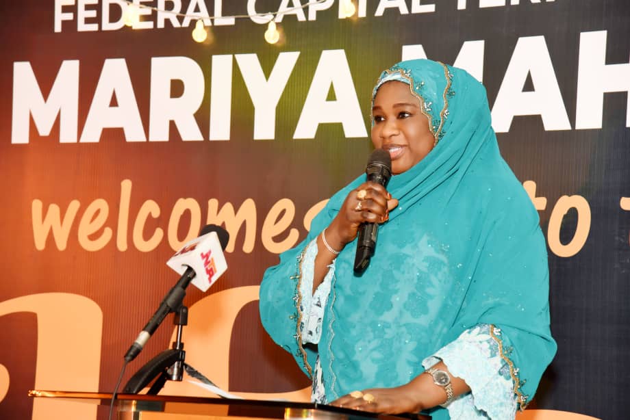 drmmariya's tweet photo. Yesterday, I hosted FCTA officials, wives of FCT paramount Chiefs, Women Leaders of APC across the six area councils, led by the Deputy Woman leader, Hajiya Zainab Ibrahim to Iftar; the Ramadan Breaking of fast. https://t.co/FJ7s5z8qLy