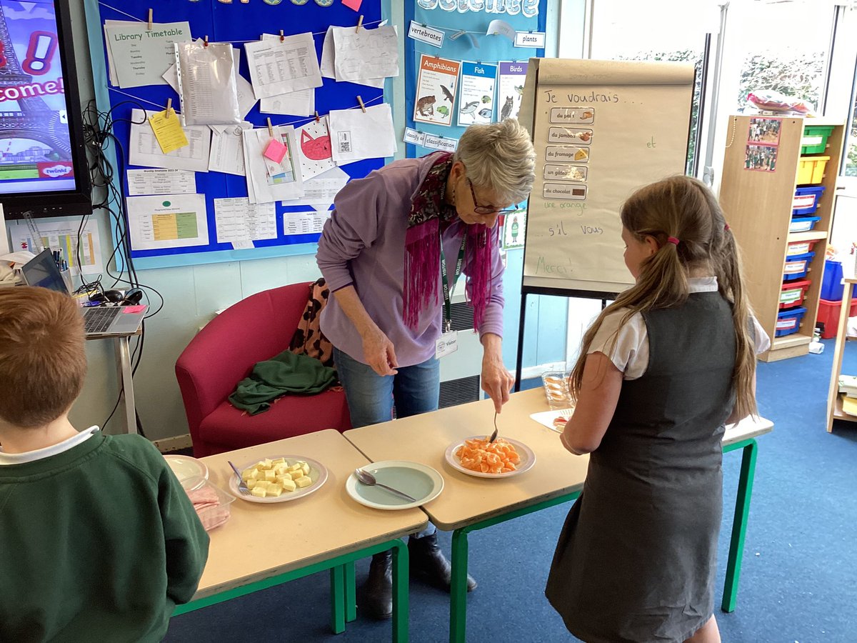 Junior One enjoyed visiting a French Cafe in class today!! They were able to practise lots of new vocabulary.