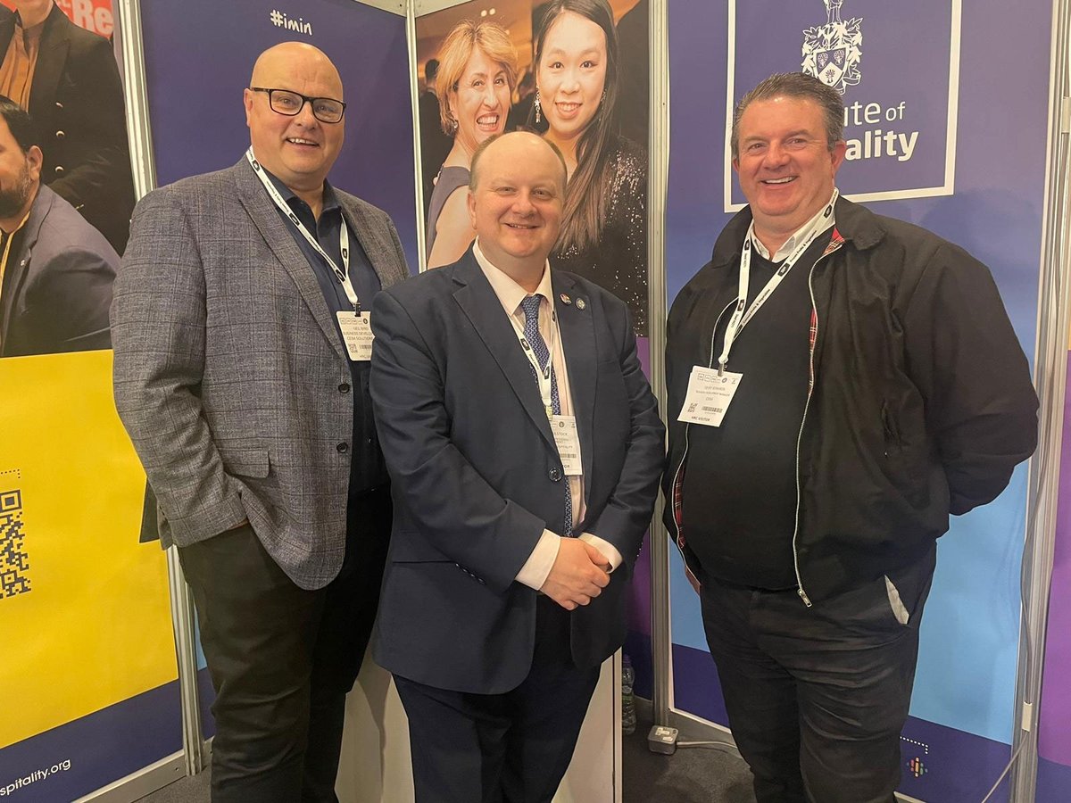 Day 2 of the @hrc_event at ExCel. We've welcomed existing IoH members to our stand (H1117), and some new ones too! A huge welcome to our latest member who said #imin Neil Bird at @CebaLtd #imin #IoH #InstituteofHospitality #HRC2024 #ExCelLondon #CPD #Hospitality