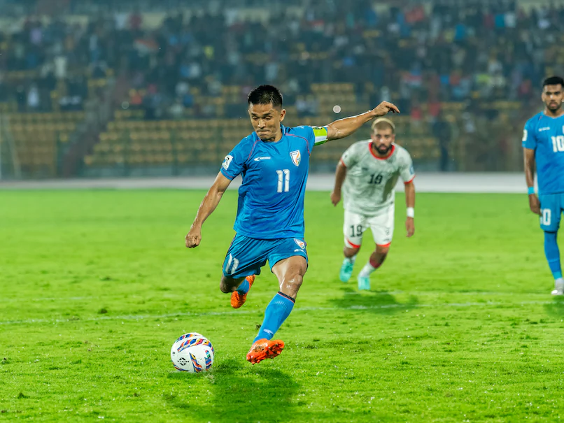 India lose 1-2 against Afghanistan in their FIFA World Cup 2026 qualifier match sports.ndtv.com/football/india…