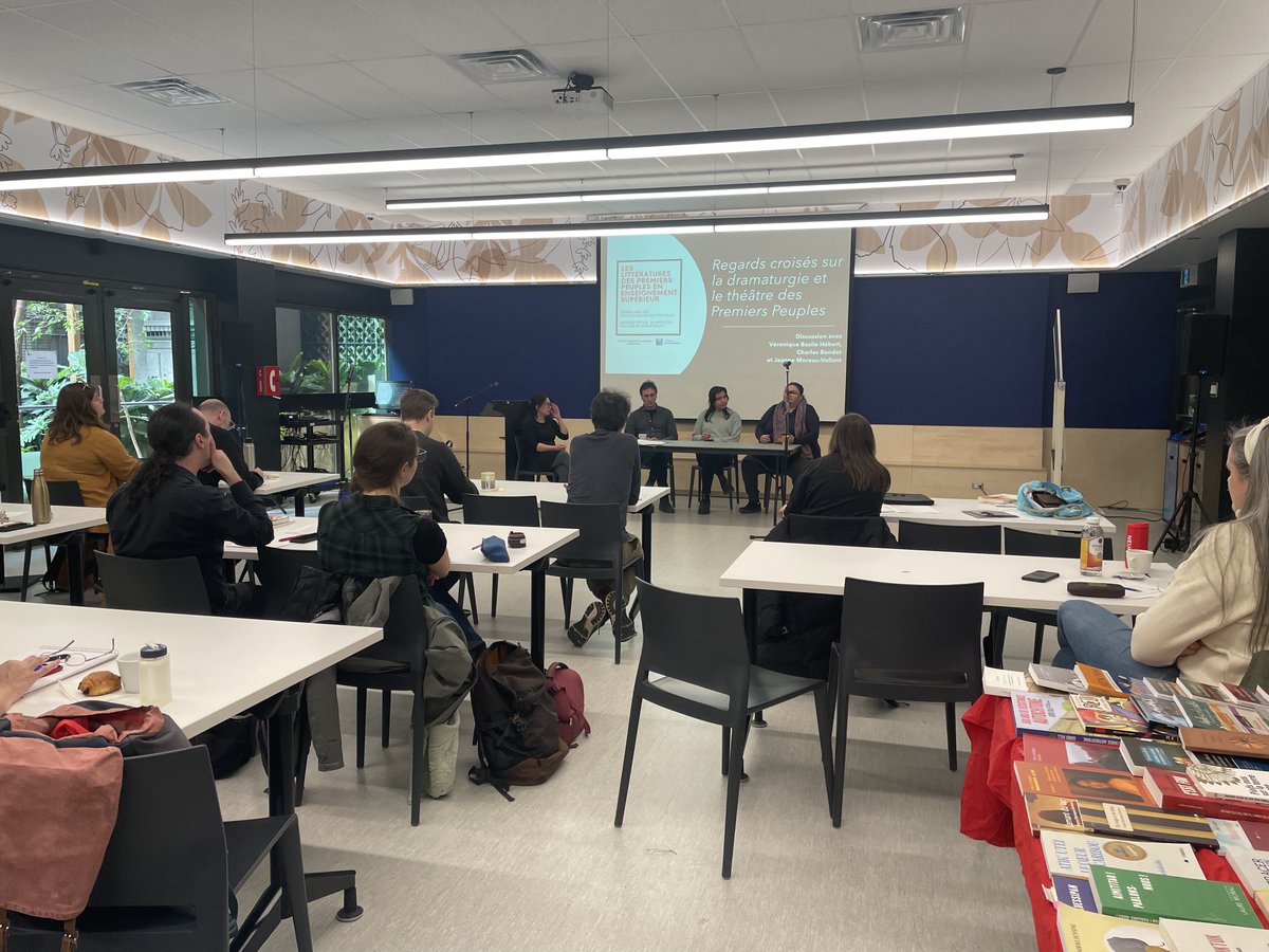 Table ronde sur Les littératures des Premiers Peuples en enseignement supérieur aujourd'hui au Collège de Maisonneuve nord.uqam.ca/evenement/jour…
#Littérature #Autochtone <a href="/crilcq/">CRILCQ</a> <a href="/UQAM/">UQAM | Université du Québec à Montréal</a> <a href="/CdeMaisonneuve/">Collège Maisonneuve</a> <a href="/ImaginaireNord/">Imaginaire Nord</a>