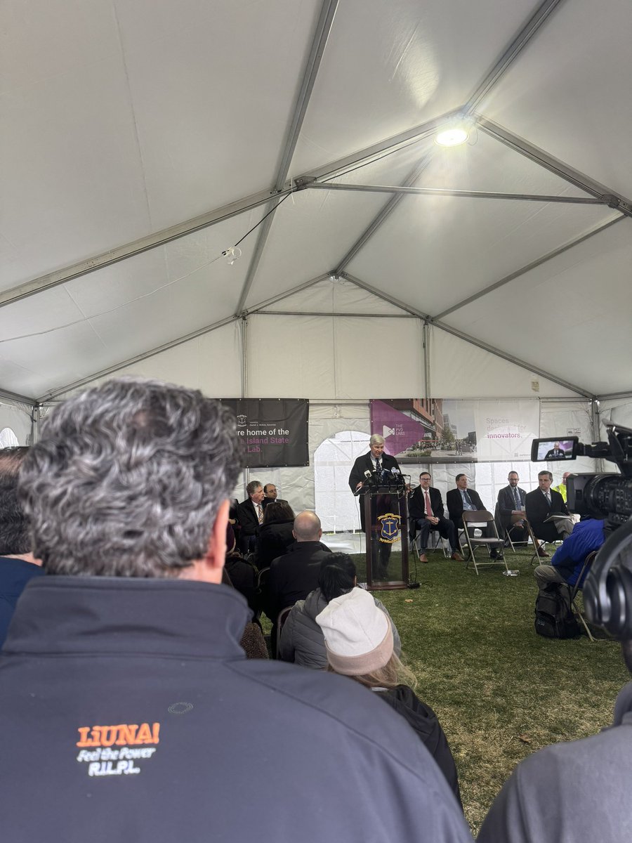 Build RI tweet media