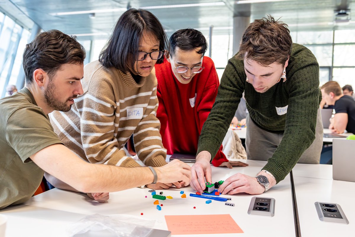 tudelftlibrary's tweet image. 📖 Did you know the Library offers more than just study spaces and shelves full of books? We regularly offer workshops and challenges! From data management to coding, there is something for everyone! 

👉🏼 View our full programme here: tudelft.nl/en/library/res…
#TUDelftLibrary #data