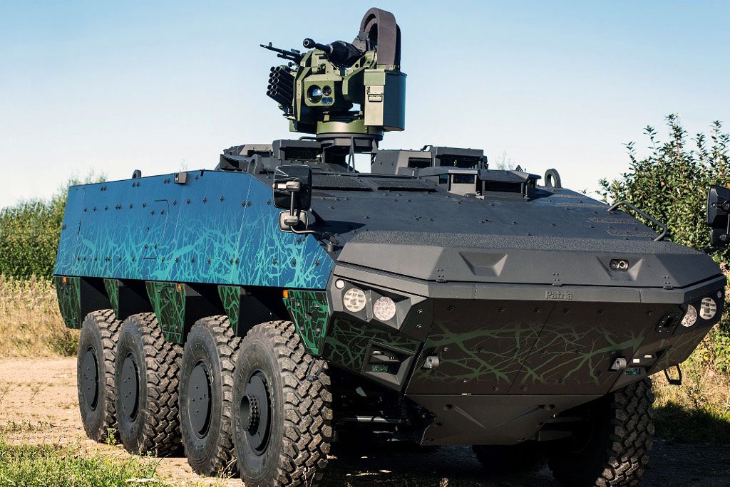 Finnish (🇫🇮) company @group_patria is set to offer its AMV XP 8x8 armored personnel carrier for the @Ejercito_Chile’s (🇨🇱) Mowag Piranha 6x6 replacement at @FIDAE_OFICIAL.

Patria is one company seeking to secure the contract alongside @GD_LandSystems, @IVECO, @OtokarAS, & BMC.