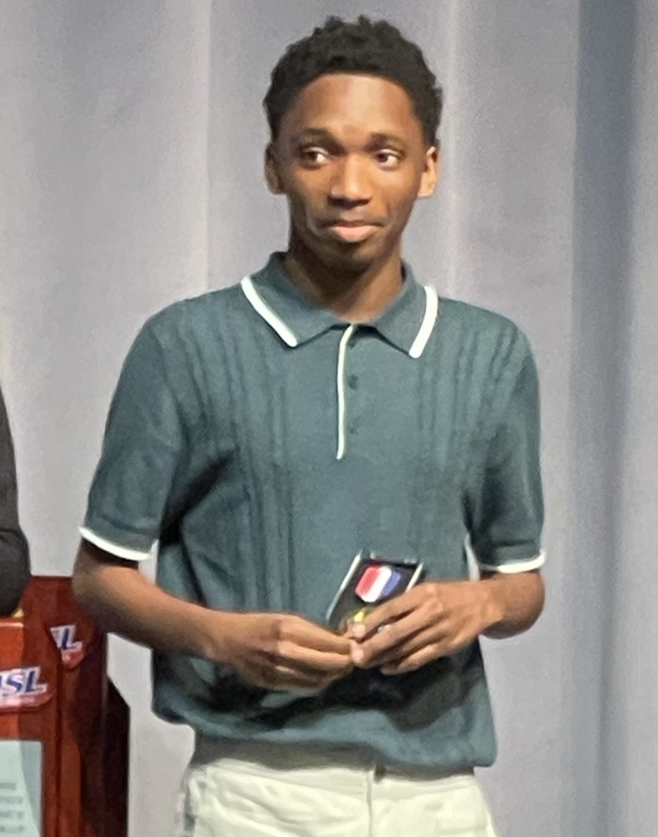 Wesley Bias-Saunders won 1st place in the category of Original Oratory & is the first Class 4 VHSL State Champion in Forensics from Manor High School. Congratulations! #PPSShines @PortsVASchools