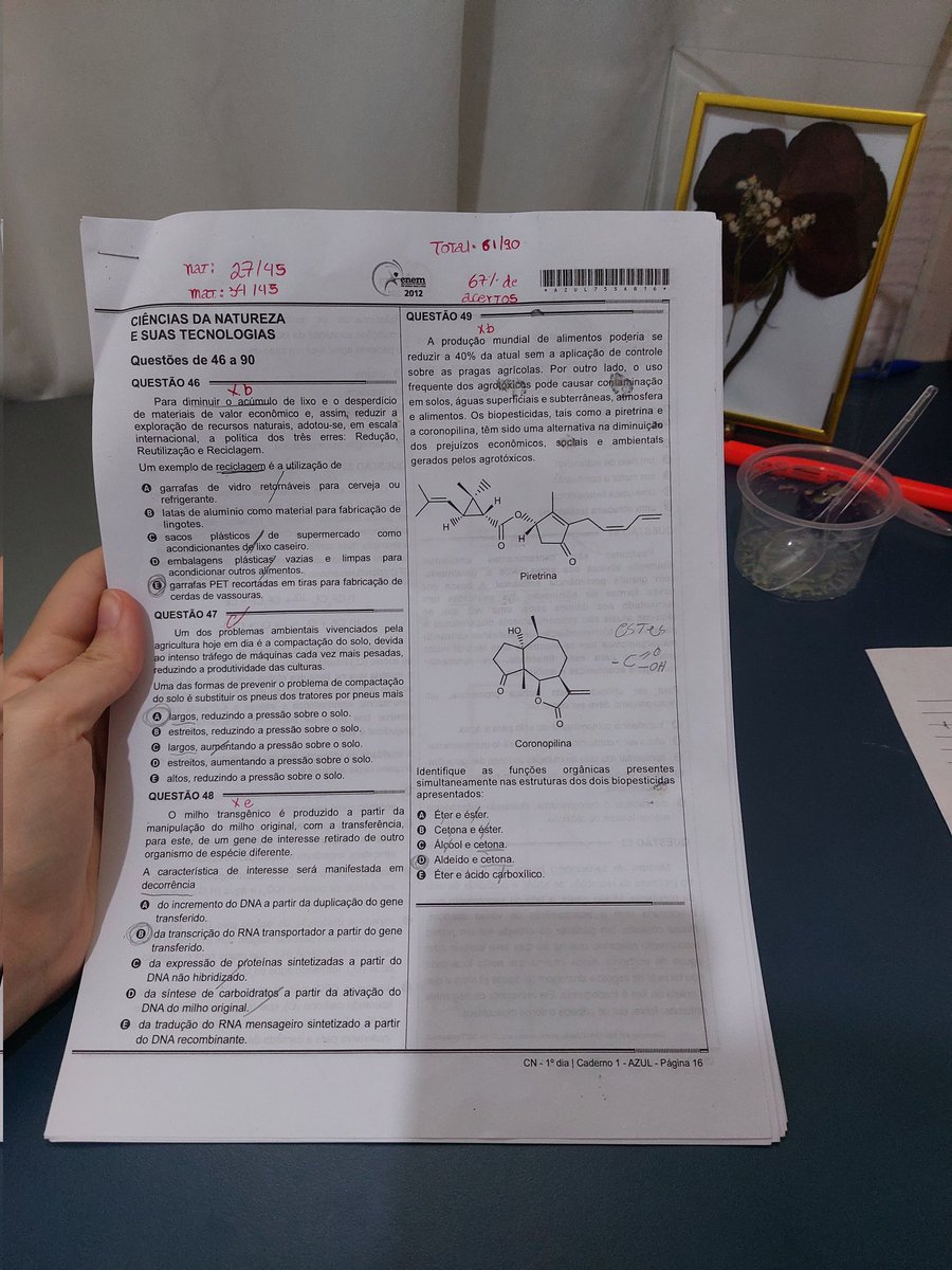 studyrorol's tweet image. simulado feito, agora irei pra academia e depois vou passar a tarde no salão ficando loira como se eu não tivesse 500 coisas p estudar e simulado p corrigir