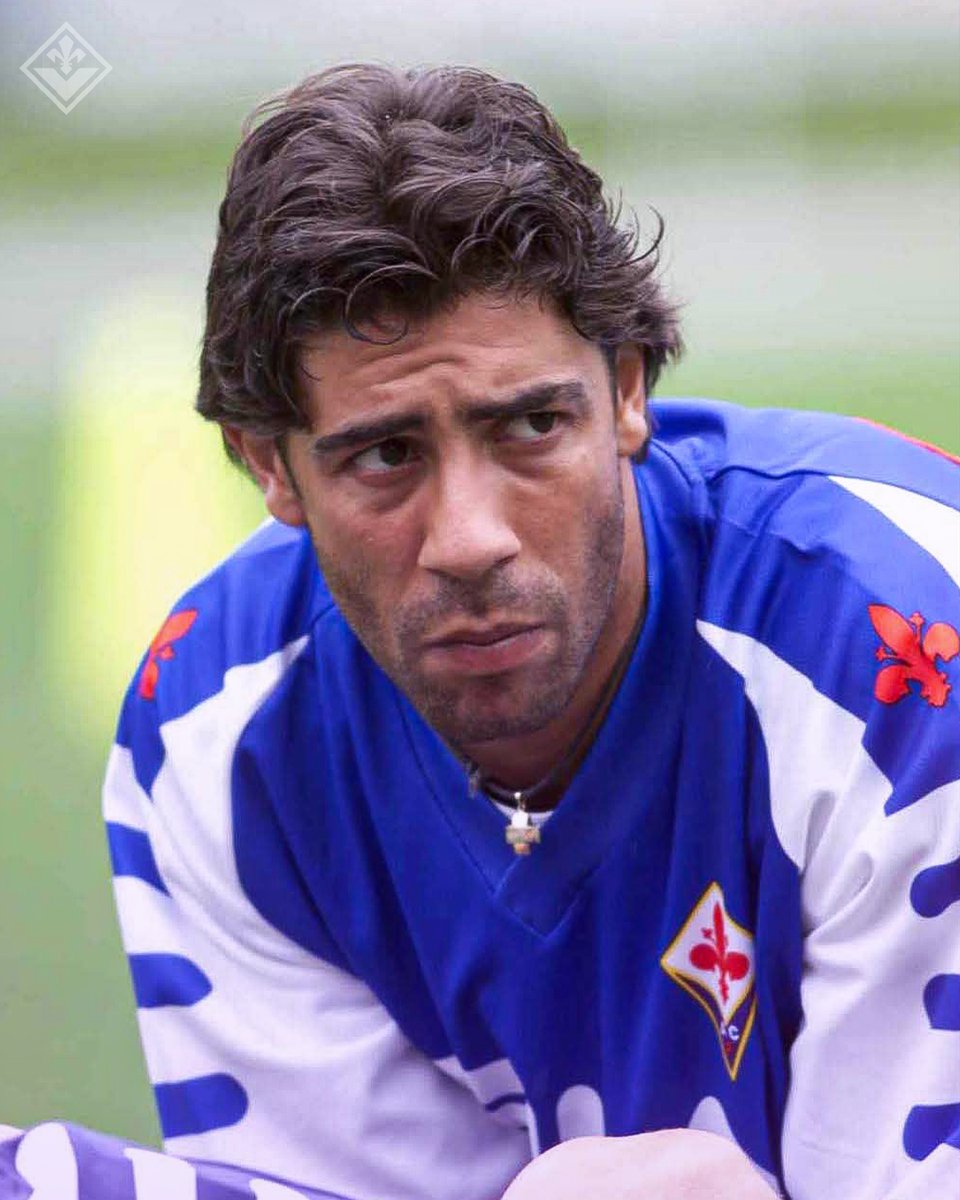 acffiorentina's tweet photo. Buon compleanno, Rui Costa ⚜️

#ForzaViola #Fiorentina #ACFFiorentina https://t.co/2B2iSFCRcN