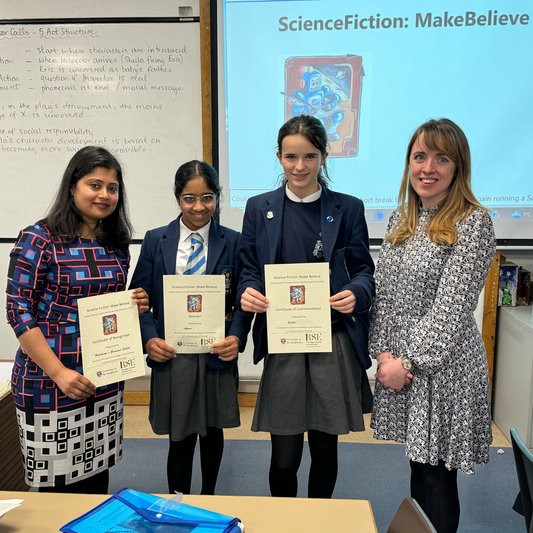 Well done to Ayana (S2) who won the @uniofstandrews Science Fiction Make Believe national essay competition with her “Diary of an Unknown Marine Engineering Officer”. Sophie (S2) received a certificate of Commendation. 👏…ictionmakebelieve.wp.st-andrews.ac.uk 📸 Dr Dey, Ayana, Sophie+Mrs Lawson