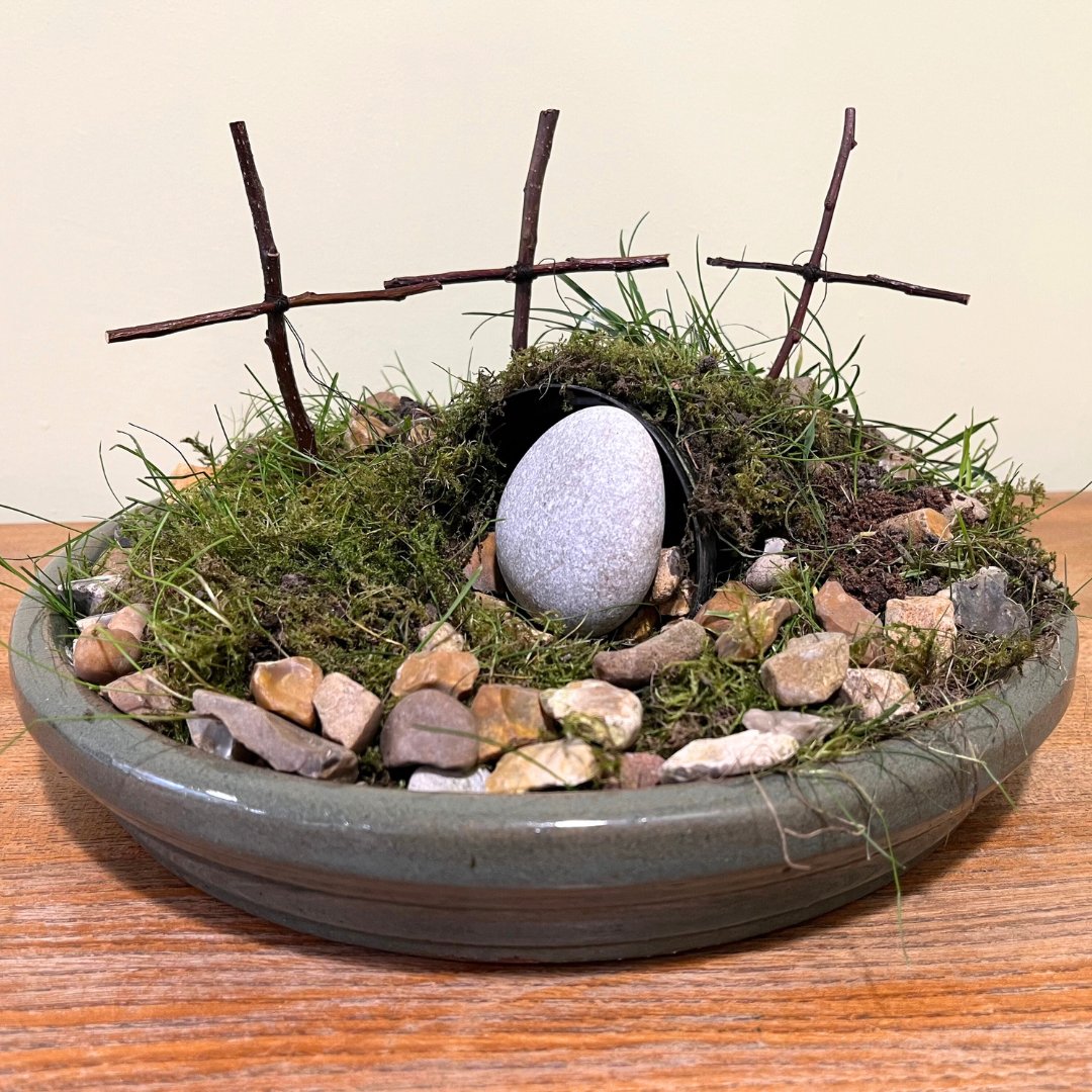 Members of our Junior Church made an Easter Garden on Sunday; isn't it lovely? You will be able to find it in the Hub until Saturday and then in the church on Sunday.
#findyourplace #holyweekincambridge #holyweek #eastergarden #juniorchurch