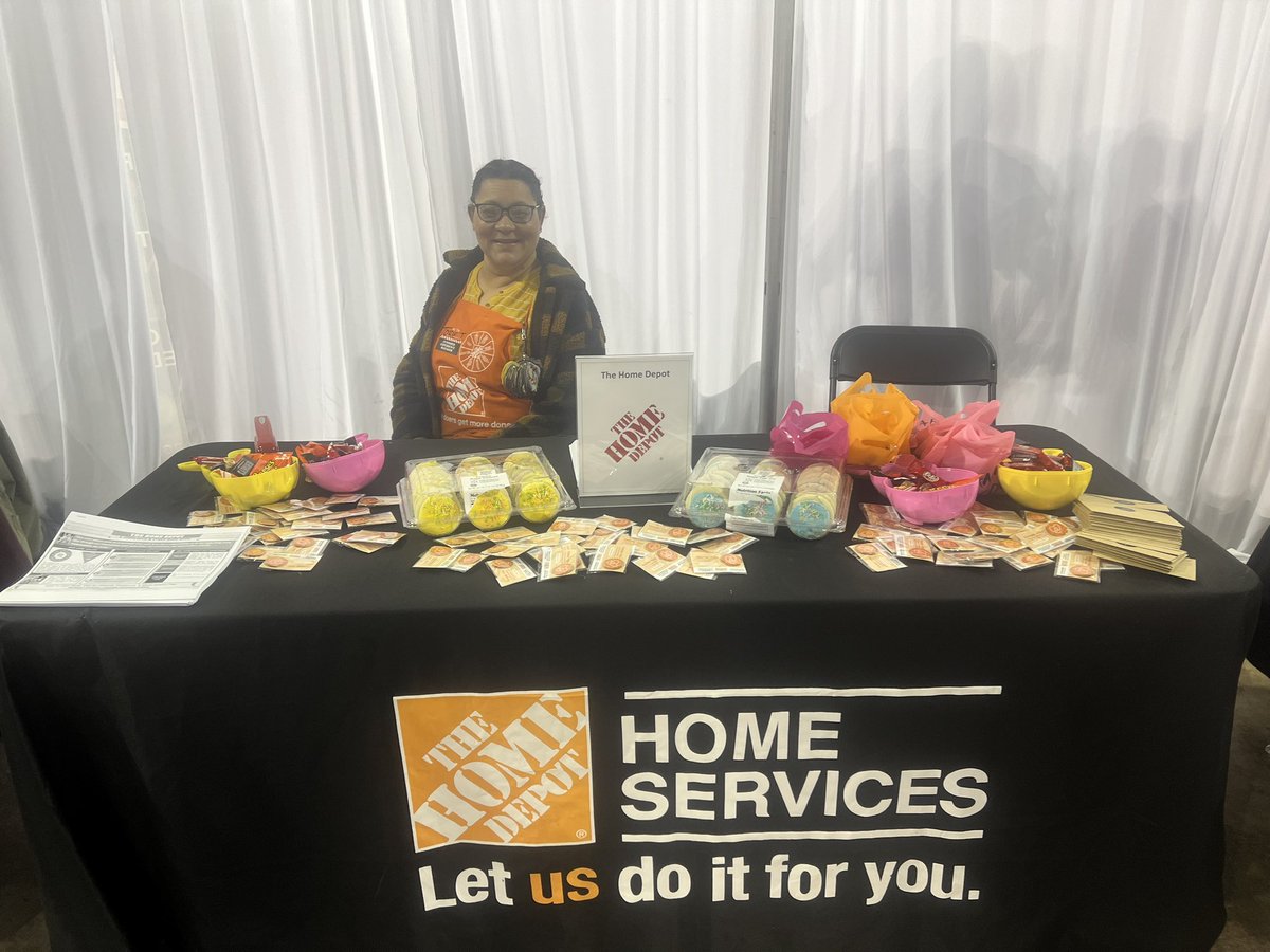 TorieJ_HD's tweet photo. Job Fair 2024 Home Depot 0367 in the house!! @MistyUsher8 @jxh076 @hayes_jamar @IsaiasVitalJr @Carolyn_THD @VeronicaJno https://t.co/wml8t10He2