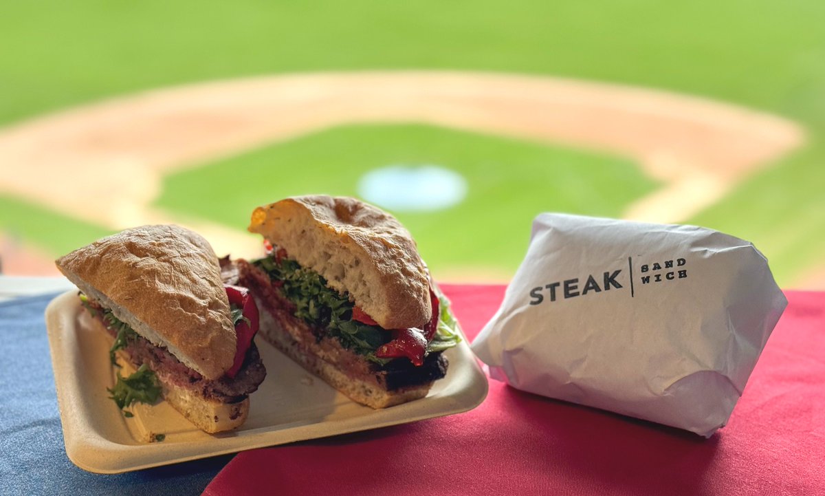 New ballpark eats from @LevyRestaurants include: Apple Pie Chimichanga in Arizona (also BBQ Brisket Nachos), Carne Asada Torte at Dodger Stadium, Pumpernickel roast beef in Chicago, Gator Chili Dog in Miami, Short Rib Nachos in Tampa + a Chimichurri Tri-Tip Sandwich at Wrigley