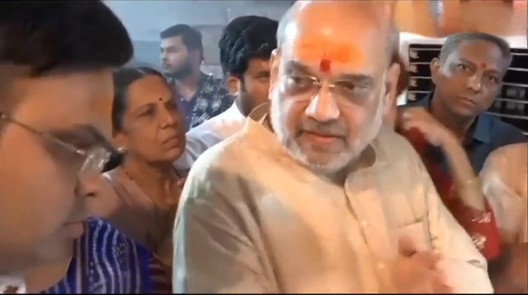 2 match ho gaye abhi tak Dhoni ki batting nahi dikhaayi