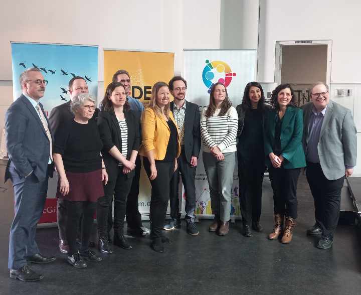 Le symposium 'L'état et l'#avenir de la #démocratie 🗳️' s'est tenu hier à l'@UQAM. Bravo et merci 👏 aux organisateurs, conférenciers et participants pour ce succès et la qualité des interventions ! #research #conference #policy @misccan @C_Dem_Canada @McGillARTS @CSDC_CECD