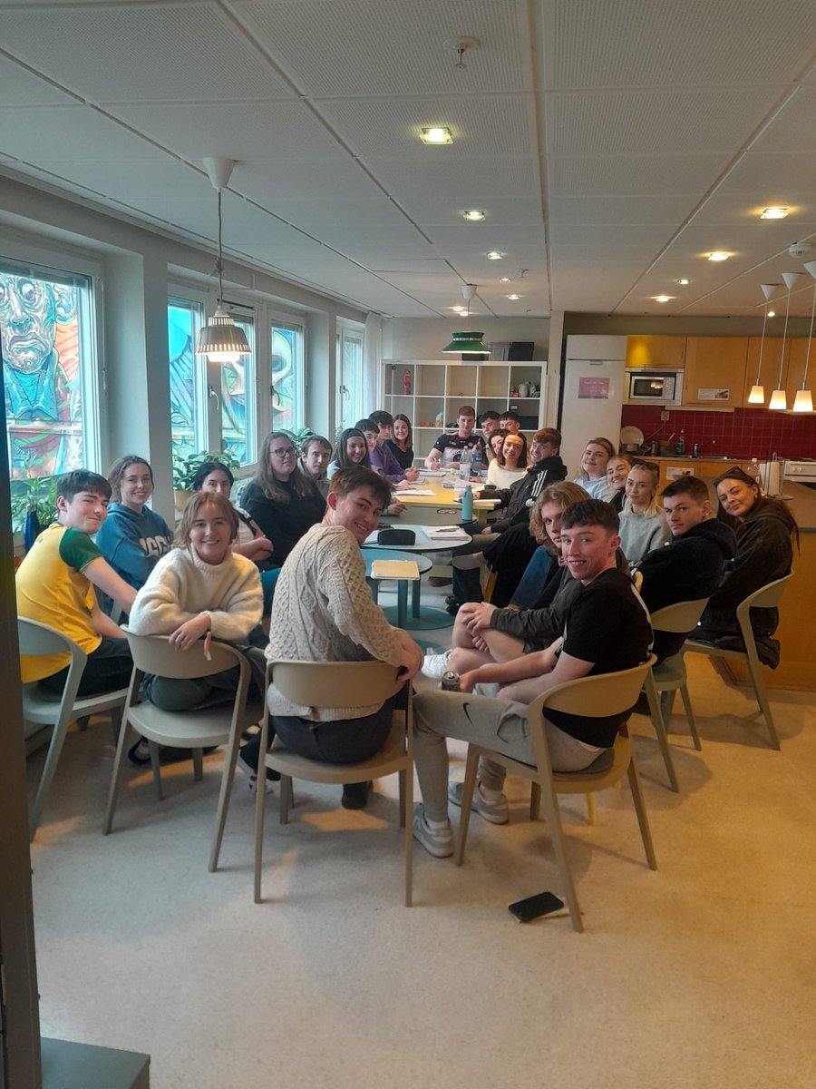 palaeo_mich's tweet image. Day 4: We’re back in Malmö today exploring immigration and the city of welcome. Look at these busy bees brainstorming👇@NewGeographyUCC