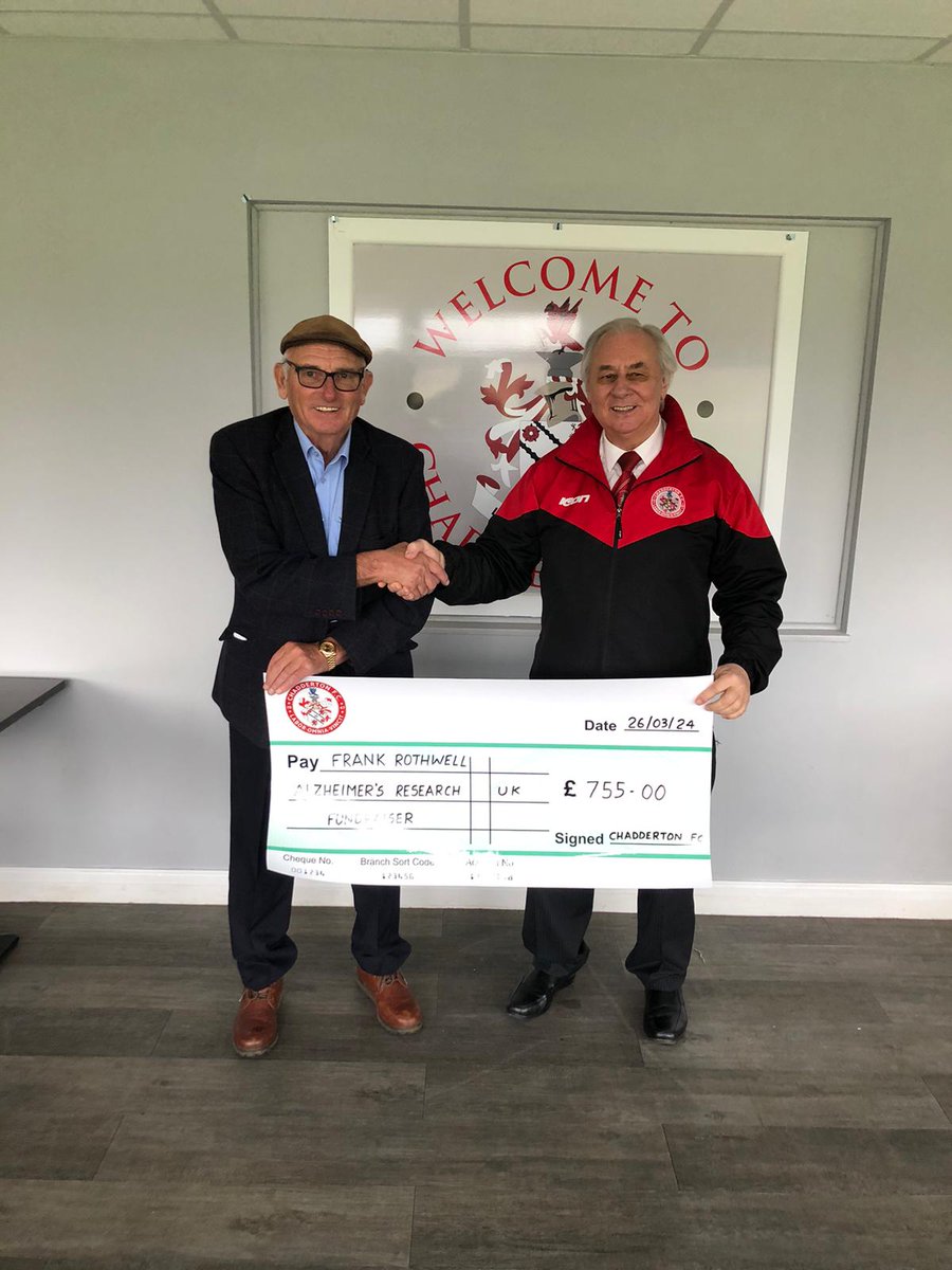 It was our pleasure to have @OfficialOAFC owner @Frank_Rothwell visit the club today and have a photo with @BobSopel with a £755 fundraiser cheque from Chadderton FC to support his inspiring fundraising for @AlzResearchUK. ❤️ 🔗 justgiving.com/campaign/frank… #UpTheChad🔴⚪️ | #OAFC