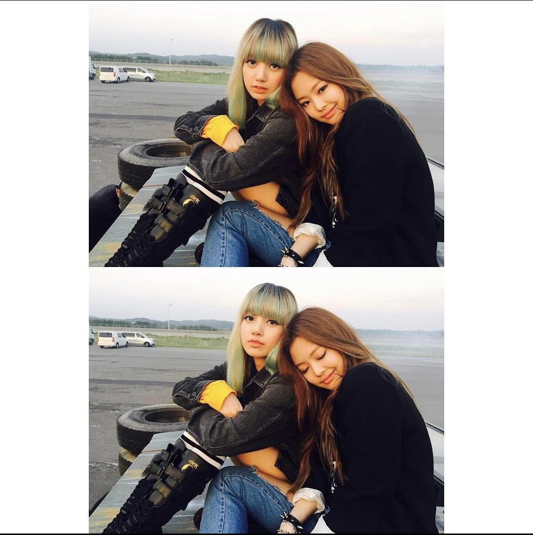 170327 blackpinkofficial Instagram post

#HAPPYBDAY#LISA#ITSYADAY#HAPPY21STBABY#STAYBEHINDSCENE#TB#날라리사생축 우리 막둥이 생일 축하해 🎉 블링크 위해서 엽사는 더 찾아보기로  할께 have a happy happy 21st babeee 🙈