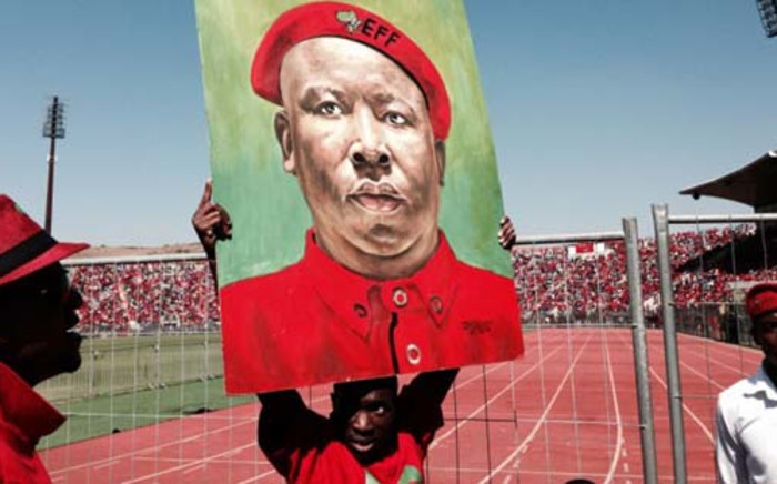 sizwethefighter's tweet photo. The man I will be voting 4
@Julius_S_Malema
#votee https://t.co/wqcGVoyfIi