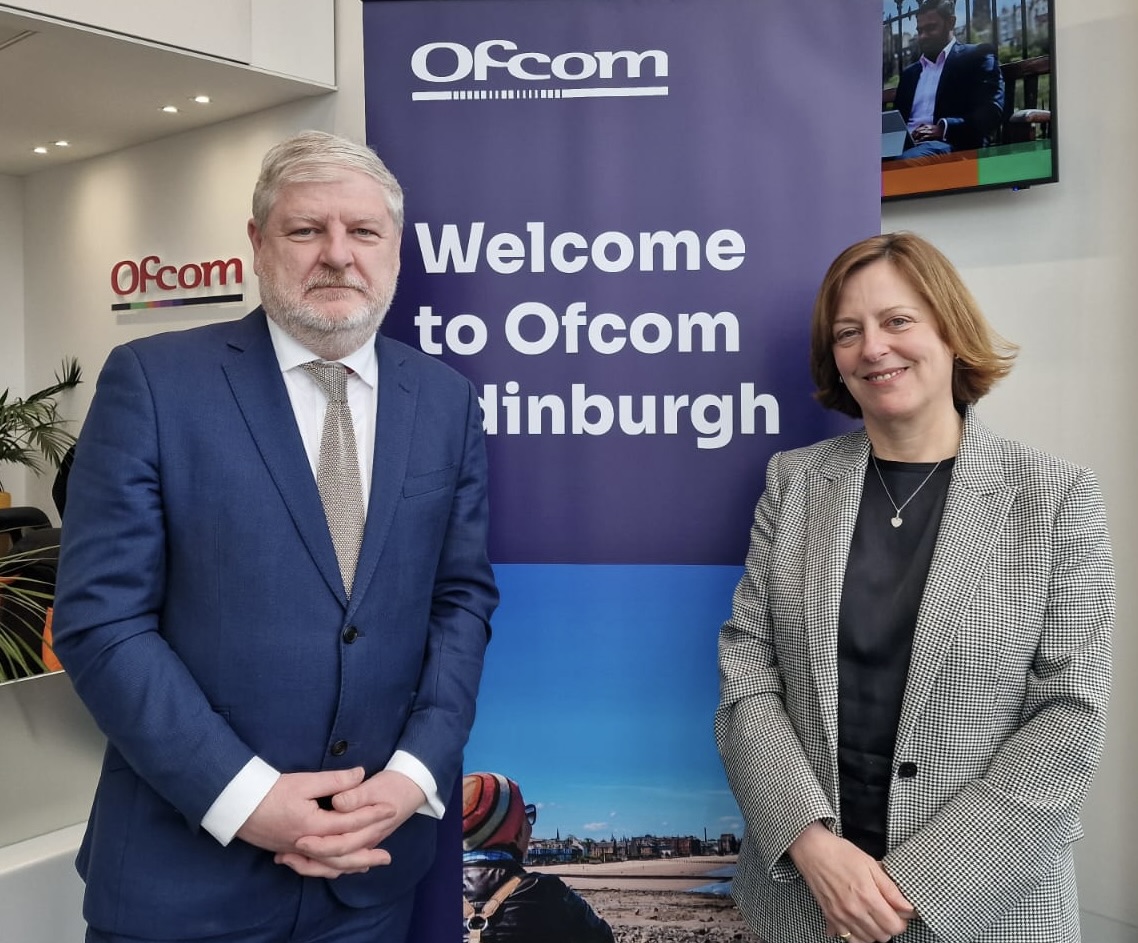 Good to meet @Ofcom CEO Melanie Dawes and stress how totally unacceptable it would be for @Channel4 to secure a 91% England only production quota until 2034. The screen sector in Scotland, Wales and NI deserve their fair share not a 44% shortfall. 📺🎥🎬 edinburghnews.scotsman.com/news/opinion/c…